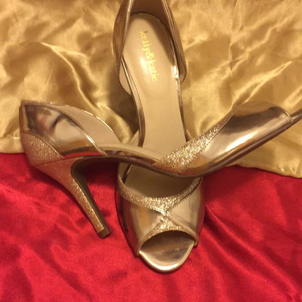 Very sexy heels 👠